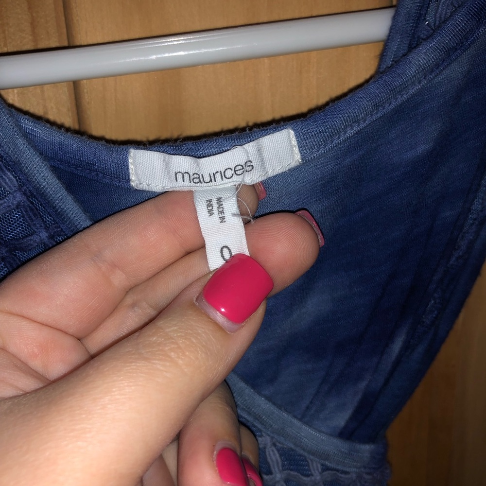 Tops - Picture 8 of 8